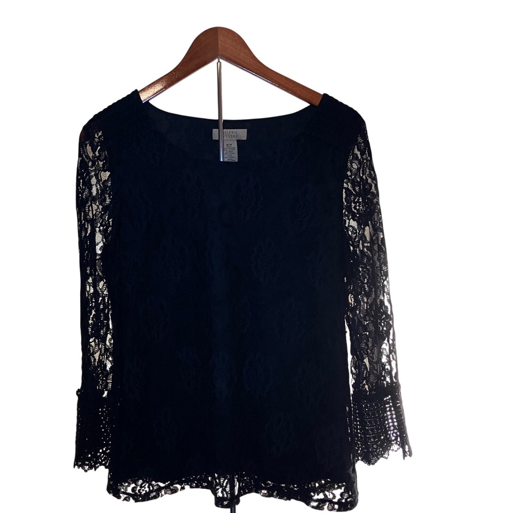 Valerie Steven's Woman's Size Medium Black Lace Bell Sleeve Floral Lace  Top